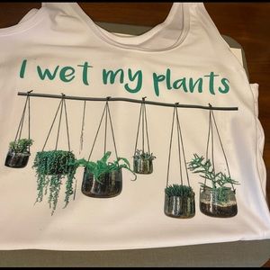 I wet my plants womens tank large